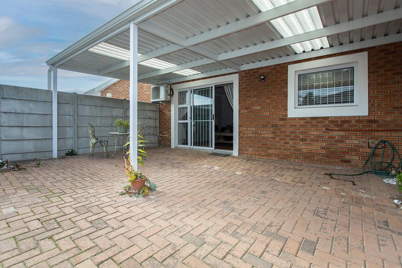 2 Bedroom Property for Sale in Morgenster Heights Western Cape